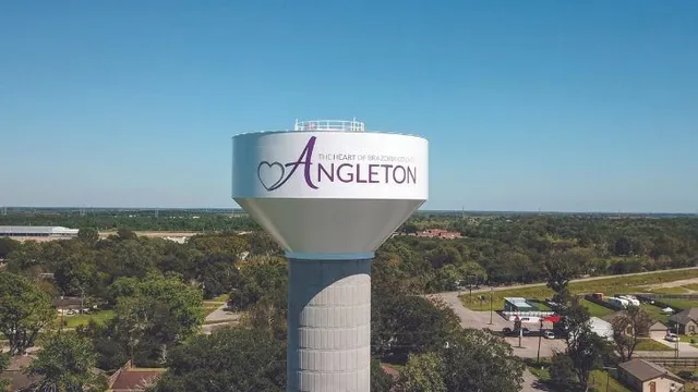 Angleton-TX-HollowayFamilyHomes