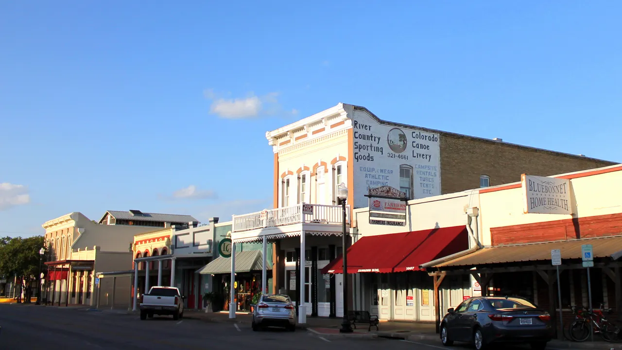 Bastrop-TX-HollowayFamilyHomes